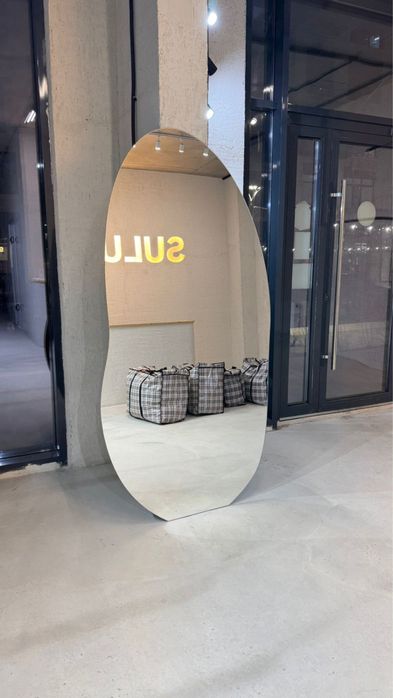 продается зеркало 80х2