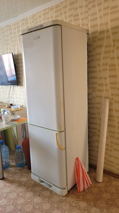 Холодильник и морозилка