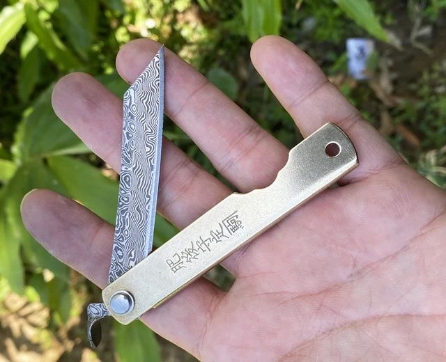 Ножче от дамаска стомана