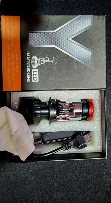 Moto LED лампы H4 с мини-линзой Y6 (Y-серия) — Четкий свет без ослепле