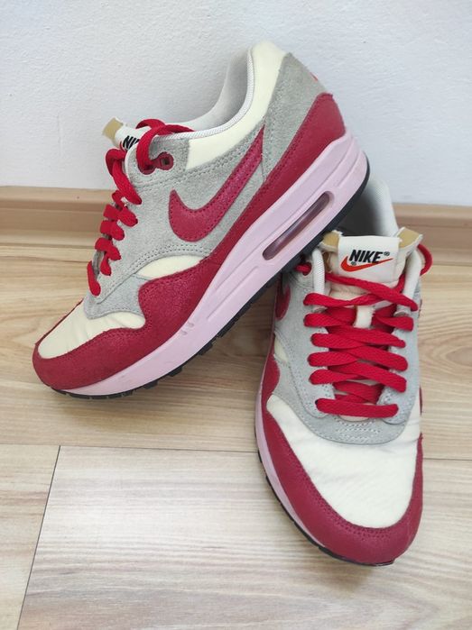 Adidas dama Nike air max 1 Vntg  38.5