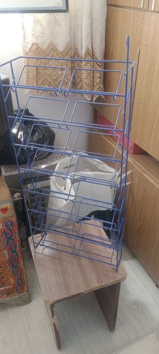 Полки, стеллажи.