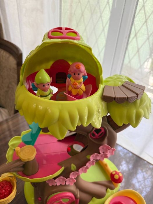 Игрушка дом на дереве