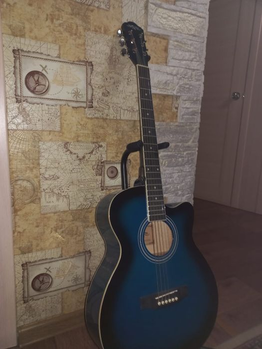 Гитара новая Караван