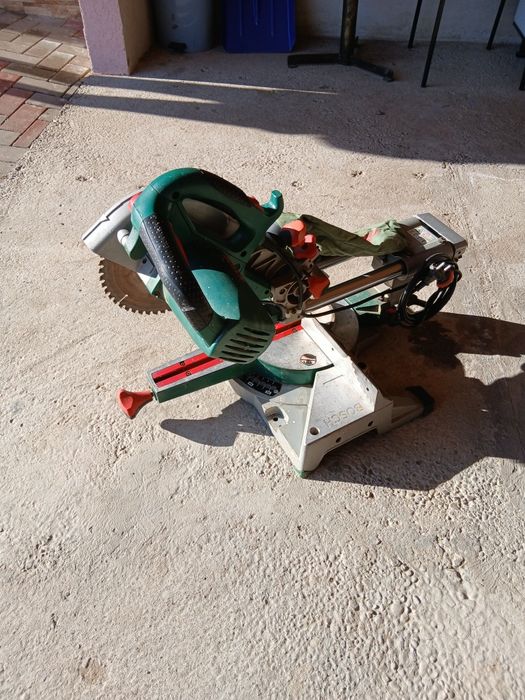 Fierastrau circular electric Bosch