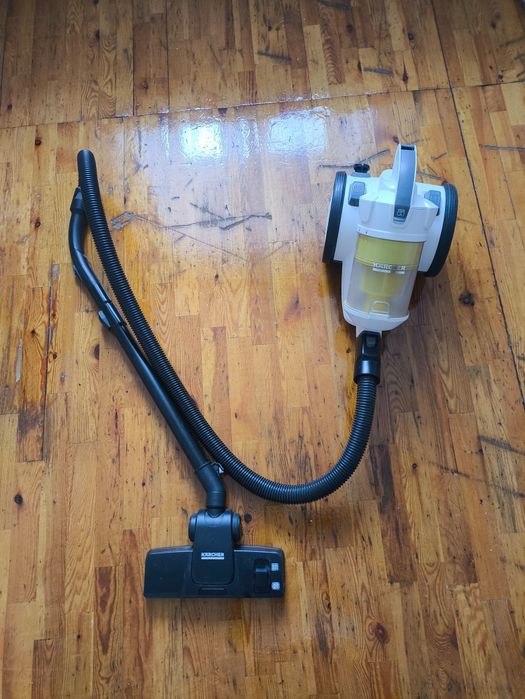 Продам пылесос Karcher
