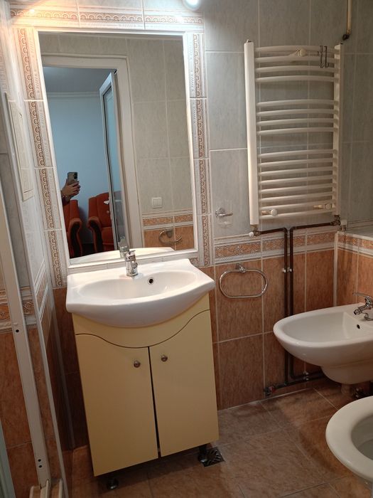 Închiriez apartament 2 camere