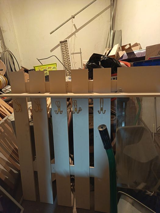 Продам вешалку бу