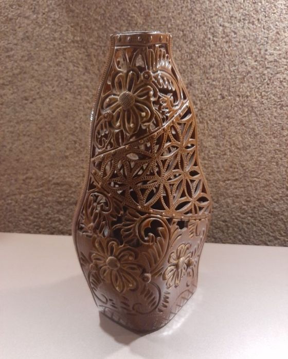 Вазы, кружки, кувшины. Керамика.