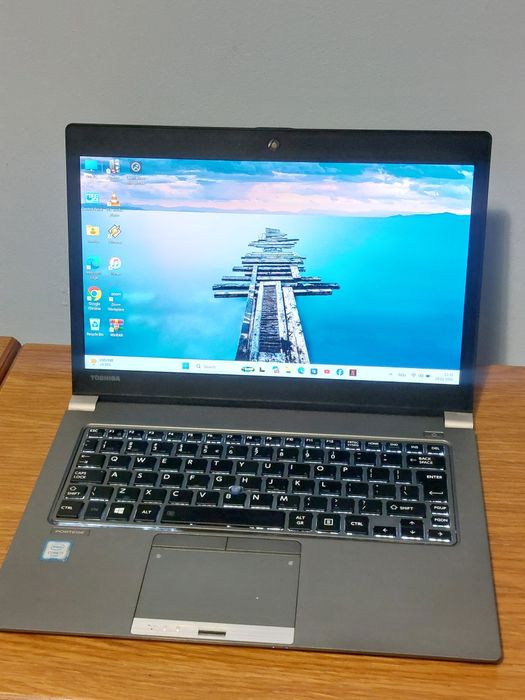 Laptop Toshiba i7 6500u 2,5Ghz/3,1Ghz, 16GB, 256GB, Win11, Office 24