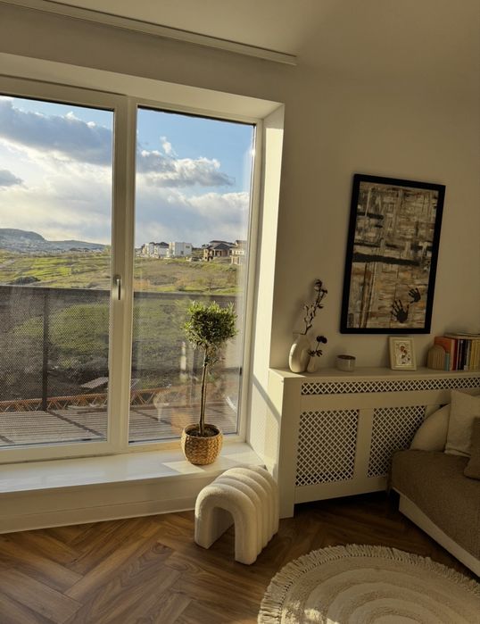 Inchiriez apartament
