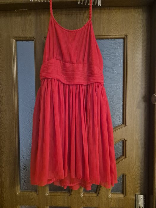 Rochie scurtă H&M , culoarea roșie, mărimea 36