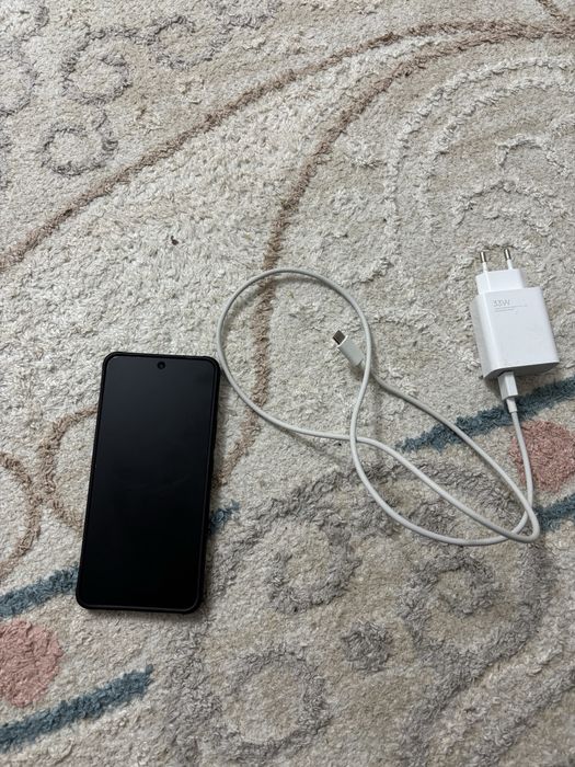 Продается телефон Vivo 50 Light