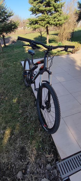 Bicicleta fullsuspension rockrider 530 ST