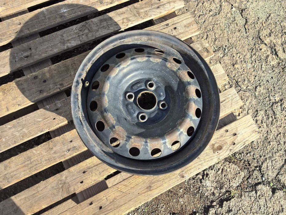 15 цола 4 х 100 мм Тойота / Кия / Хюндай / Сузуки - 5,5 Инча / ЕТ 45