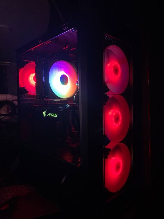 Komplekt 1080ti I5 10400f 16gb 3200