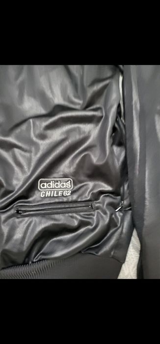 Treining adidas material lucios