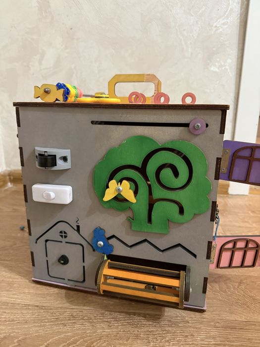 Бизиборд детский