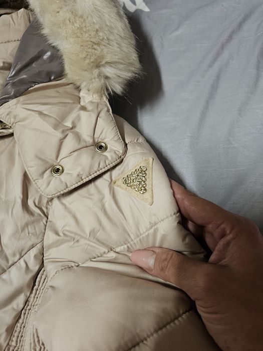 Geaca guess , groasa , xs