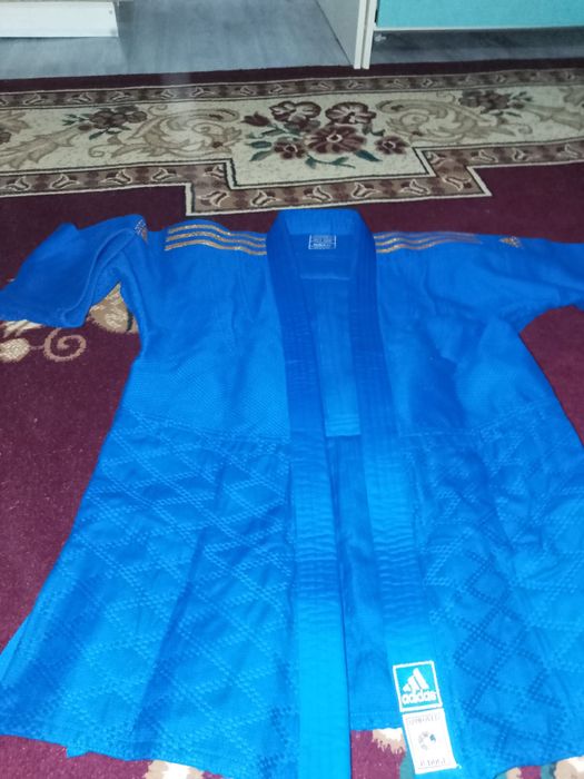 Продам форма для каратэ или дзюдо