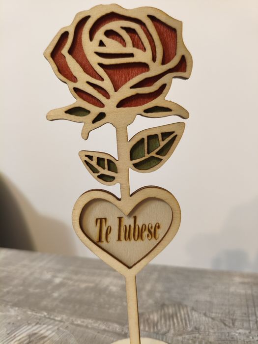 Decorațiune trandafir de lemn Te Iubesc cadoul perfect Valentine's day