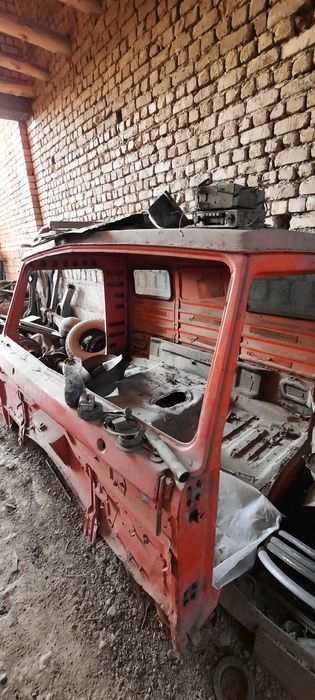 Kamaz Kabina Pushti rangda