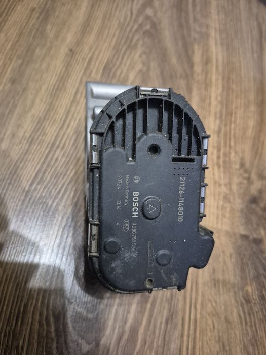 Дросельная заслонка ,оригинал Bosch