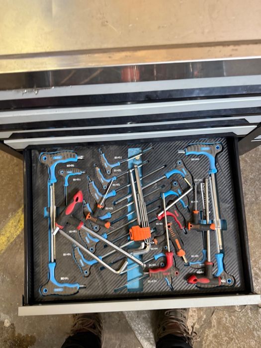 Dulap cu scurle cu livrare in toata tara