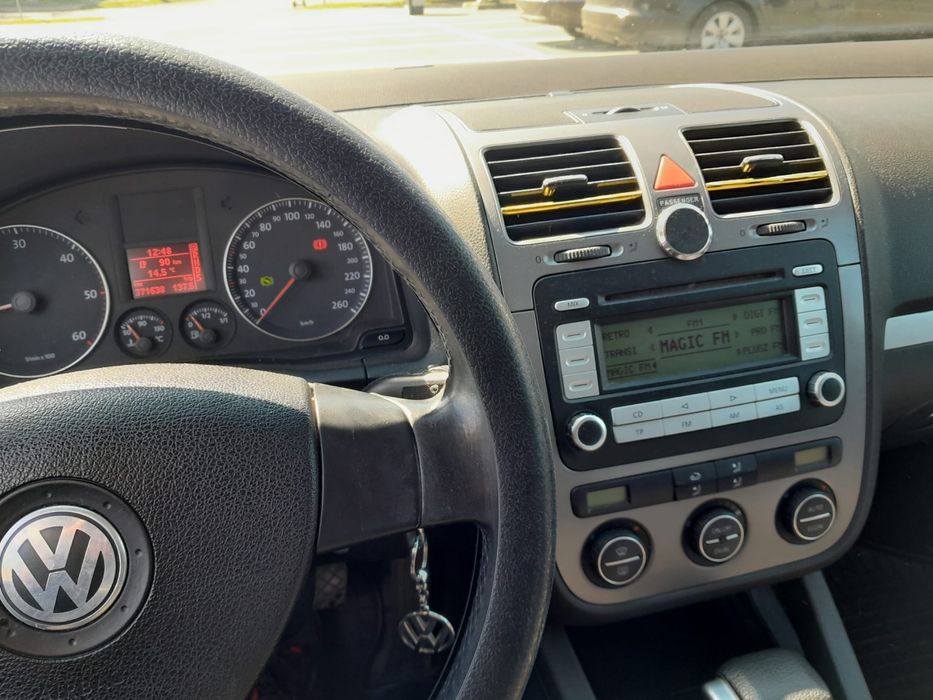 Vând VW Golf 5 automat