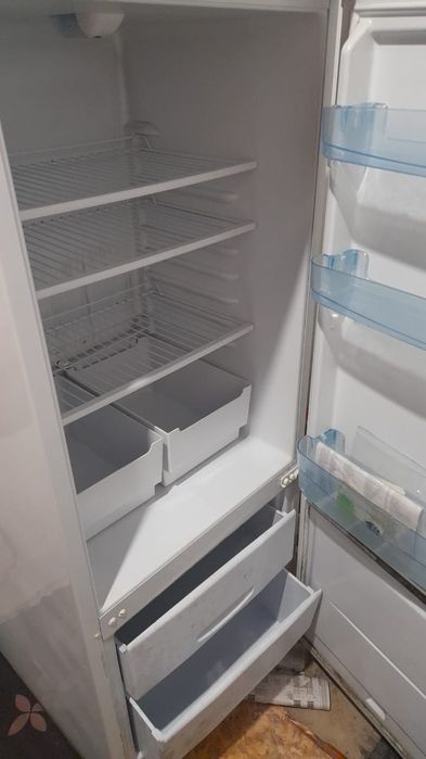 Продам холодильник