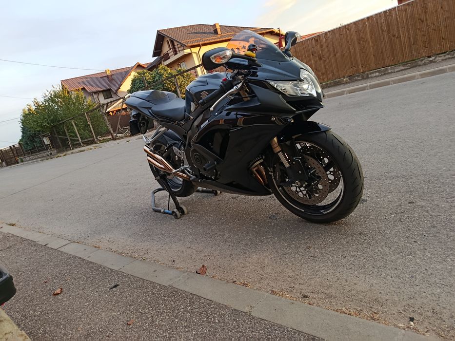 Suzuki gsxr 600 k8