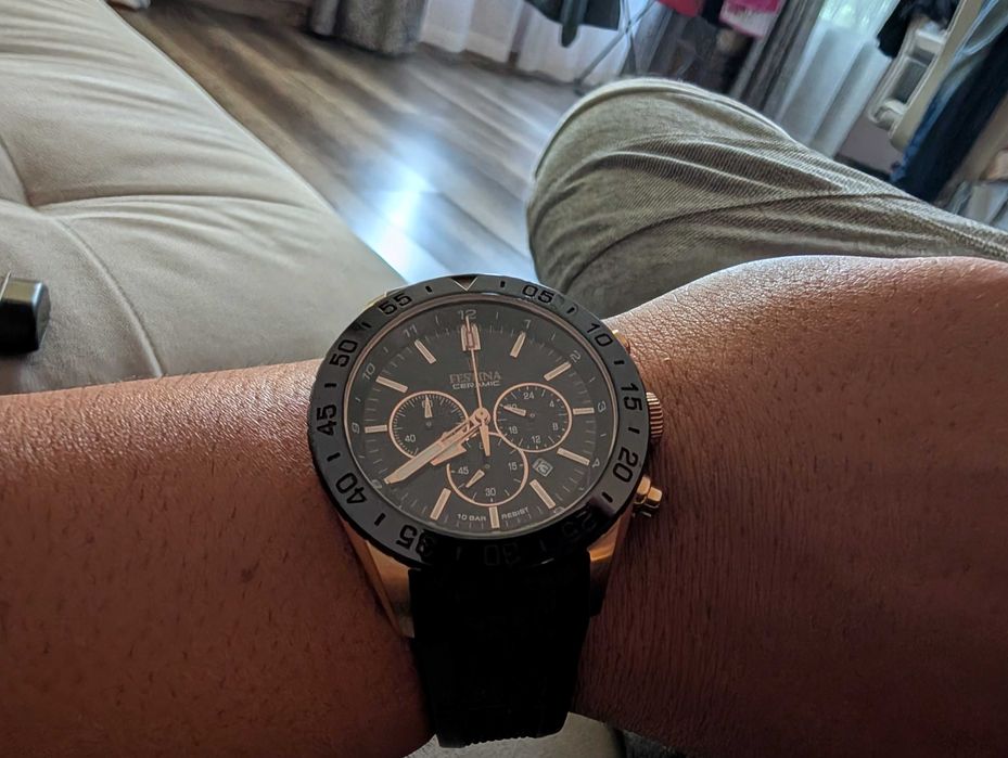 Часовник festina