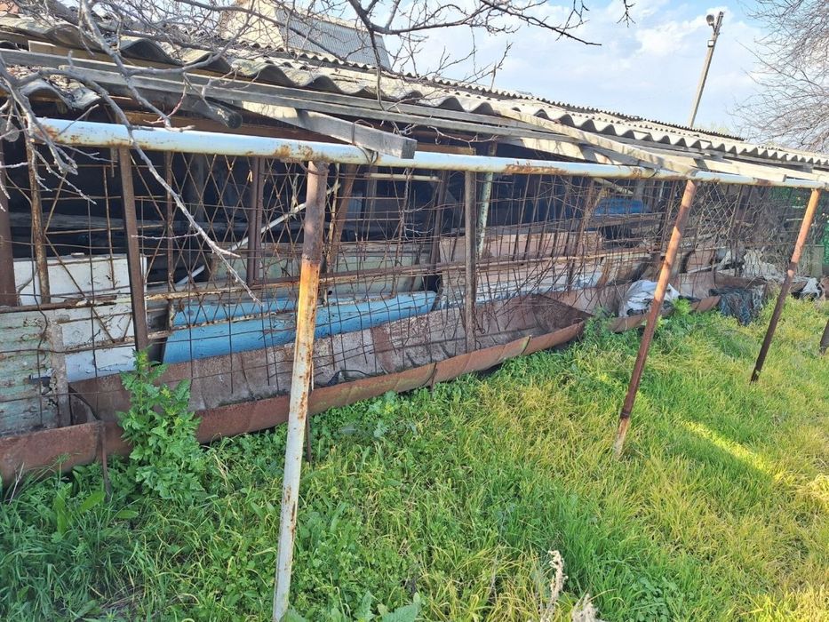 Ortasaroy xam dacha xam ferma sotiladi