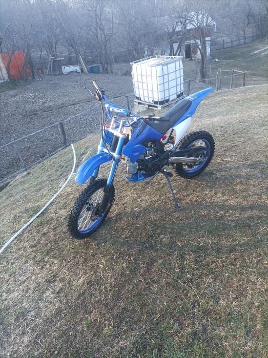 Vând Moto Cross 125