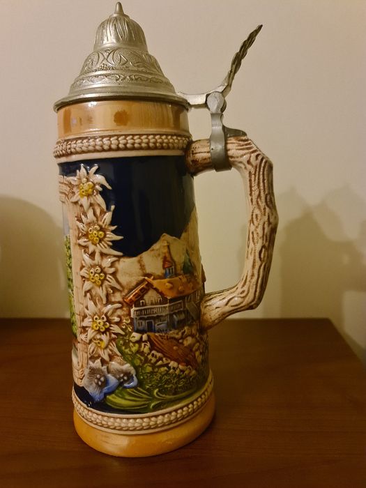 Колекционерска халба