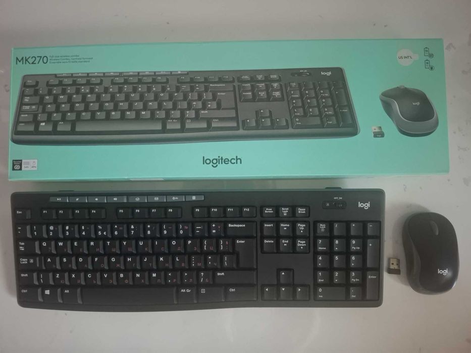 Безжичен комплект клавиатура и мишка Logitech MK270 (с кутия)