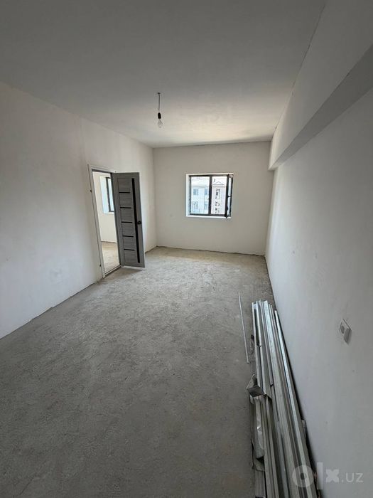 Sotiladi 1 xona 35000ye Orentir Yunusobod 10 dan kegin Avliyo ota