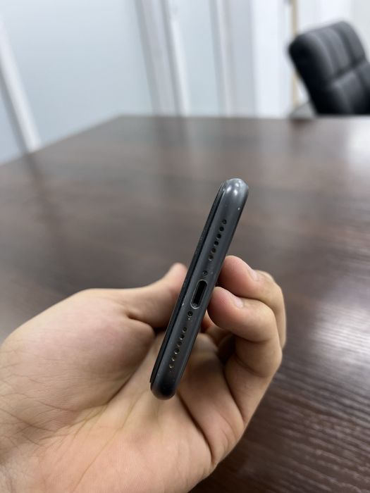 Продам айфон 11 iphone 11