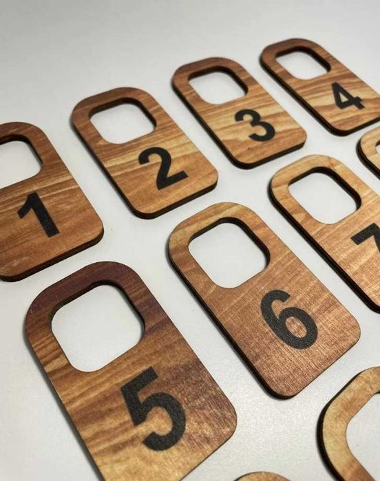 Номерки для дверей и гардероба