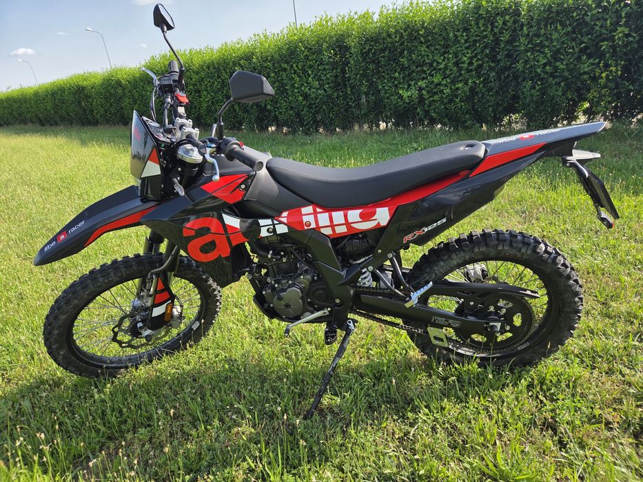 Motocicleta Aprilia rx 125