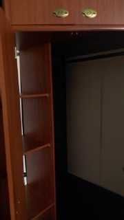Плательный шкаф и тумба