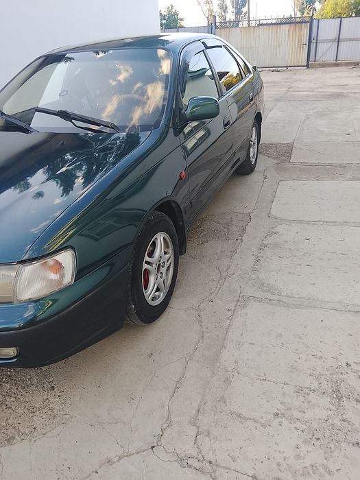 Тойота Карина е 1997