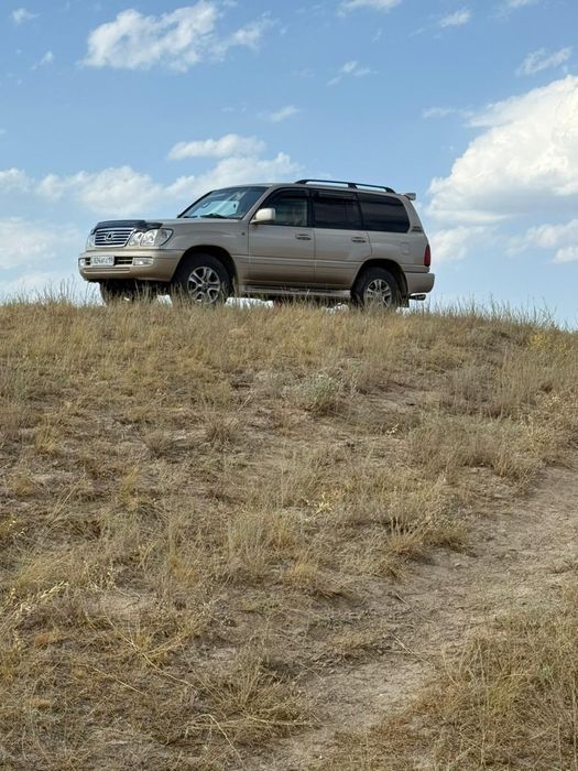 LEXUS Lx470 в хорошем состоянии