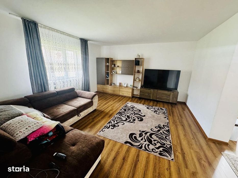 Casa individuala  P+M din 2012 de vanzare in Jibou zona linistita