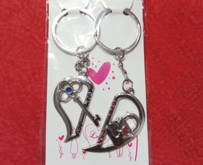 Brelocuri pereche, ideale cadou – diverse modele