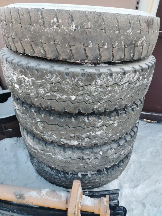 Резина б/у R 11 22.5