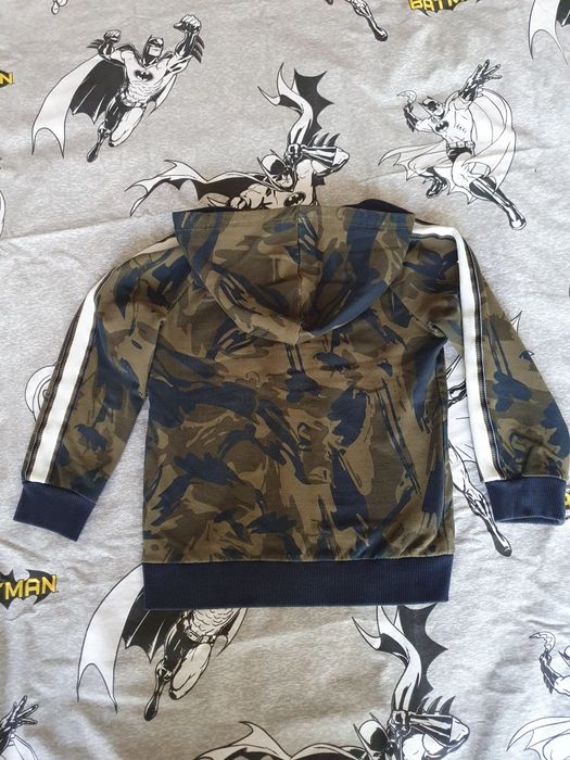 Суичър Name it, къси дънкови панталонки,тениски Next 104/110см.