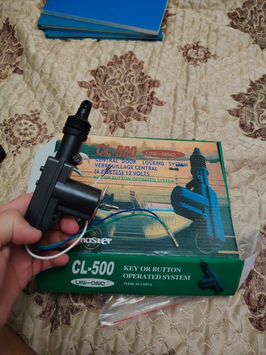 Продам доводчики замка авто