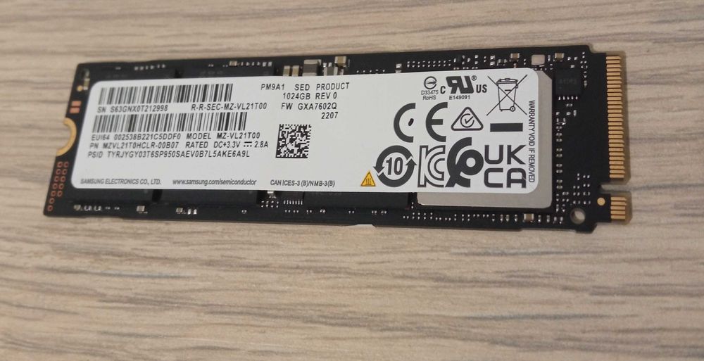 vand SSD SAMSUNG 1000GB 1TB 1TERRA NVME M.2 2280 pcie pci express pentru desktop sau laptop model PM9A1 putere INDUSTRIAL GRADE POWER