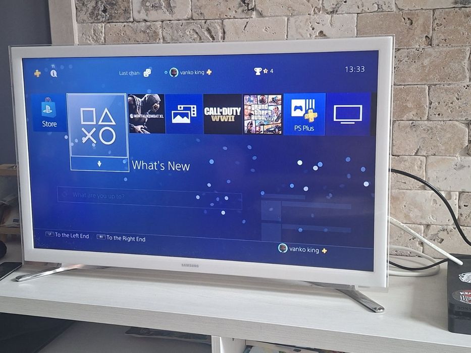Ps4 slim 500gb в отлично състояние